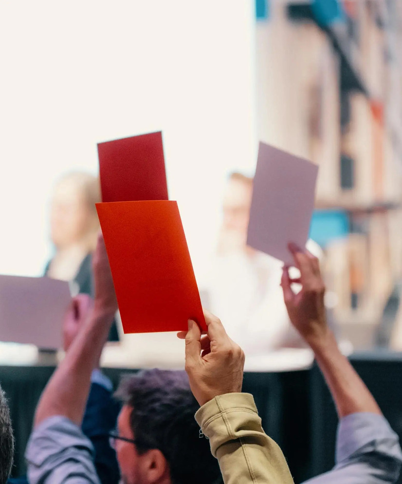 Det stemmes på NFFOs årsmøte 2025. Foto: Ilja C. Hendel / NFFO