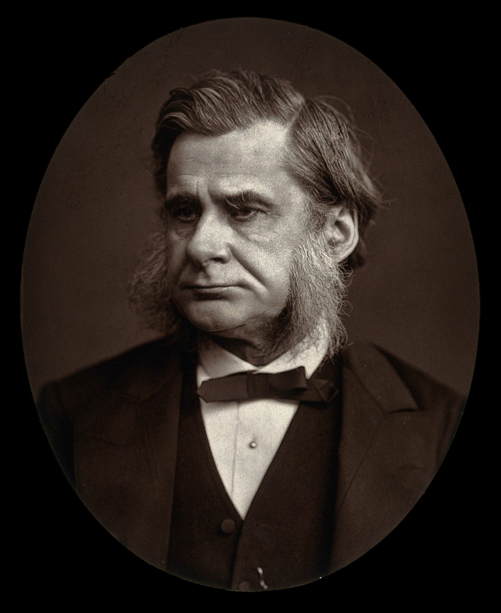 Foto av Thomas Huxley (1880 eller tidligere).