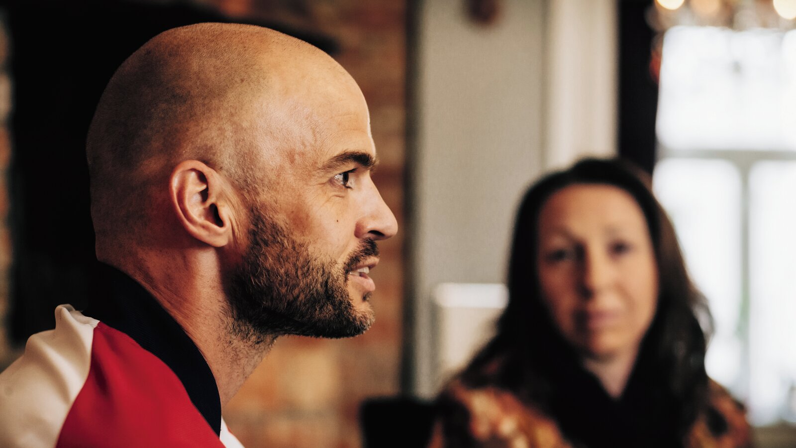 Anders Hammer. Kristina Quintano i bakgrunnen. Foto: Ilja C. Hendel