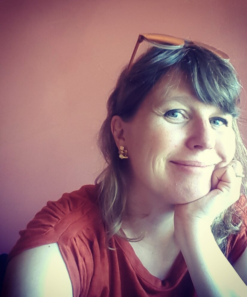 Portrettfoto av Hilde Østby